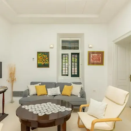 Villa Oasis - By The Sea, Heated Pool And Jacuzzi