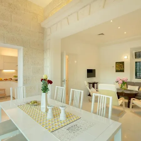 Oasis - By The Sea, Heated Pool And Jacuzzi * Zaton (Dubrovnik-Neretva)